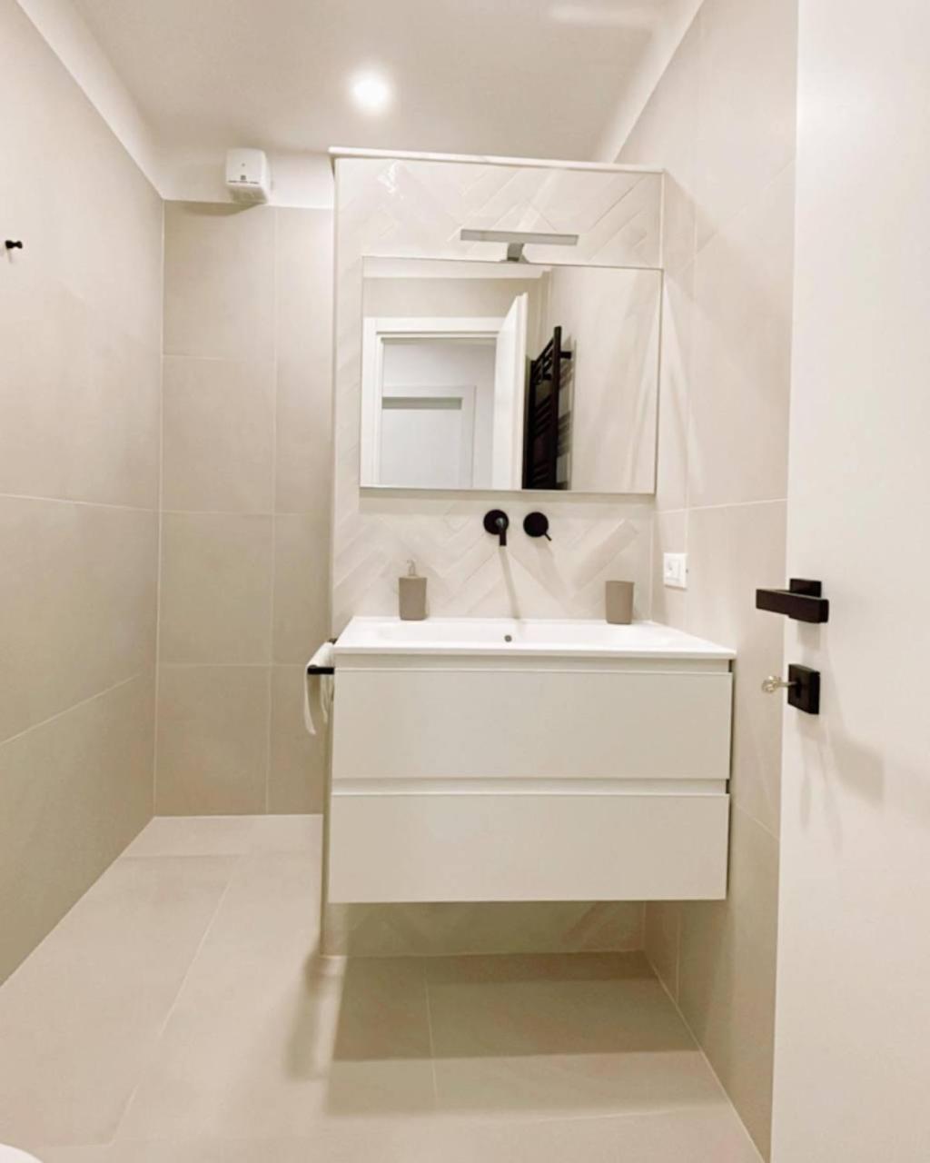 7 Sky Udine Apartment ภายนอก รูปภาพ